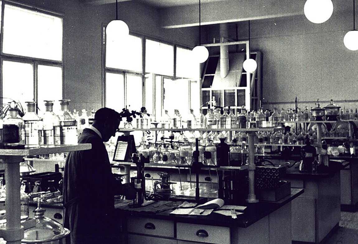 Old Sempermed laboratory 